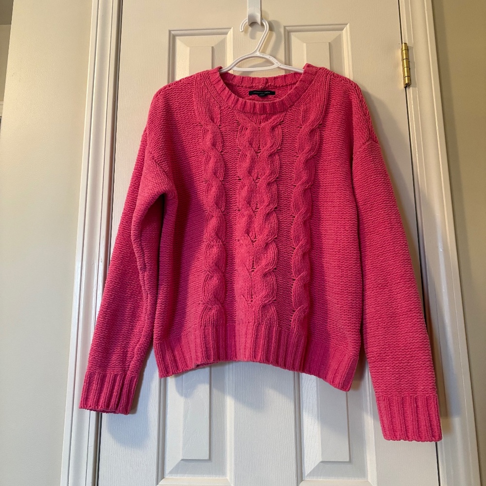 American Eagle Size Medium Pink Sweater